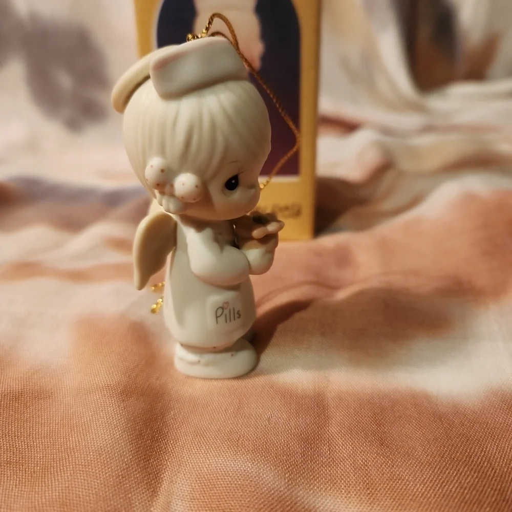 Enesco Precious Moments Angel of Mercy 1986 Ornament